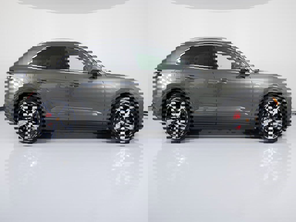 New 2025 Porsche Macan 4S Electric image 8