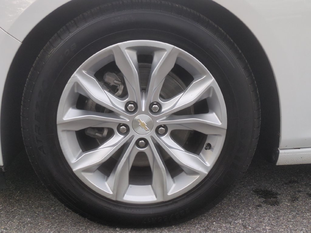 Used 2023 Chevrolet Malibu LT FWD image 21