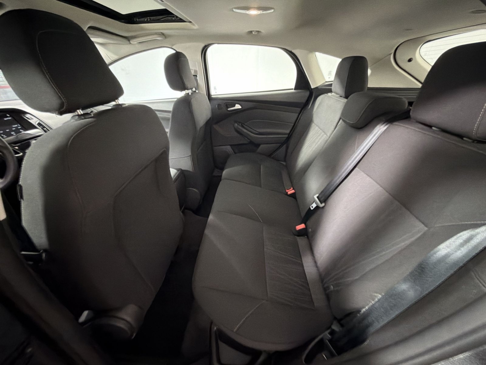Used 2018 Ford Focus SEL FWD image 24