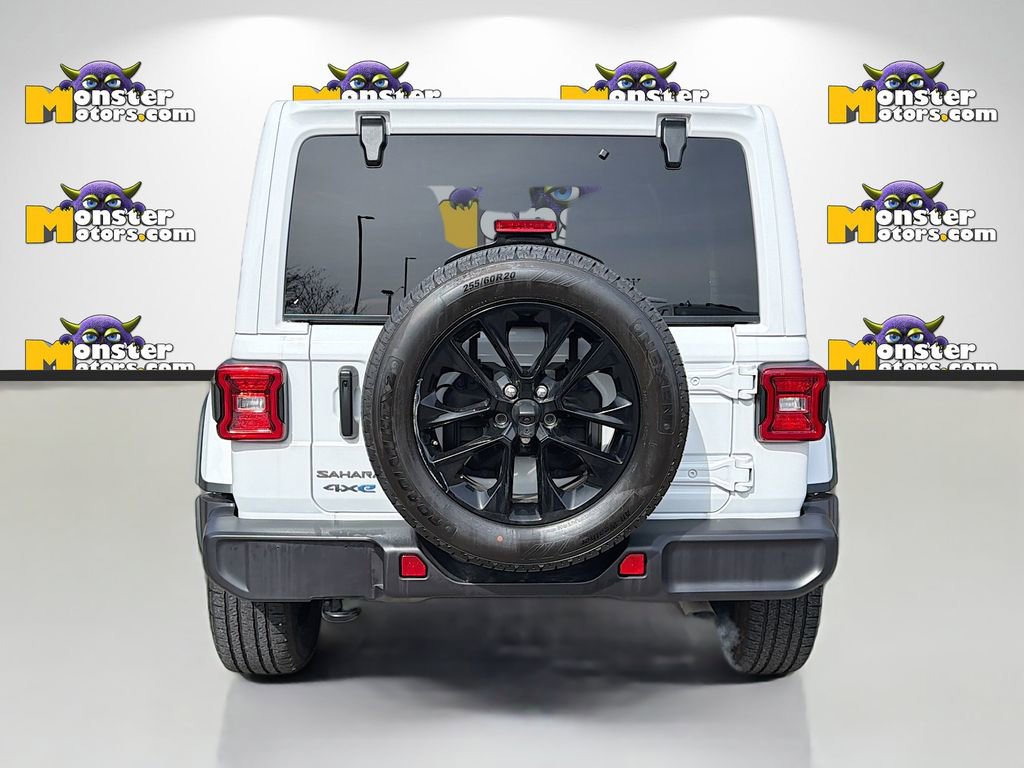 Used 2025 Jeep Wrangler Unlimited Sahara image 6