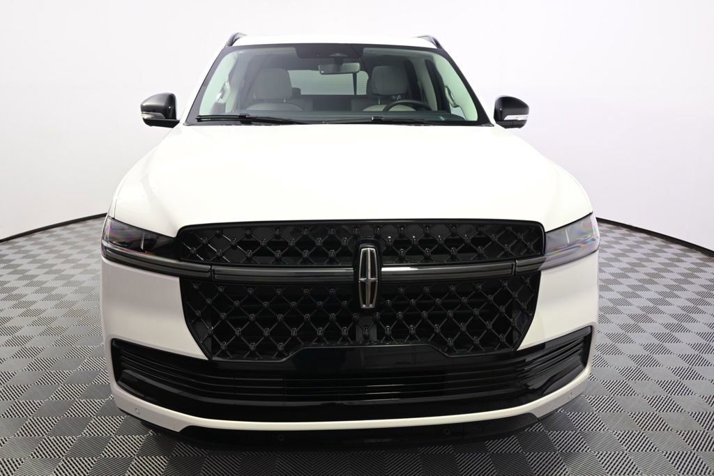 New 2026 Lincoln Navigator L Reserve w/ Jet Appearance Package image 10