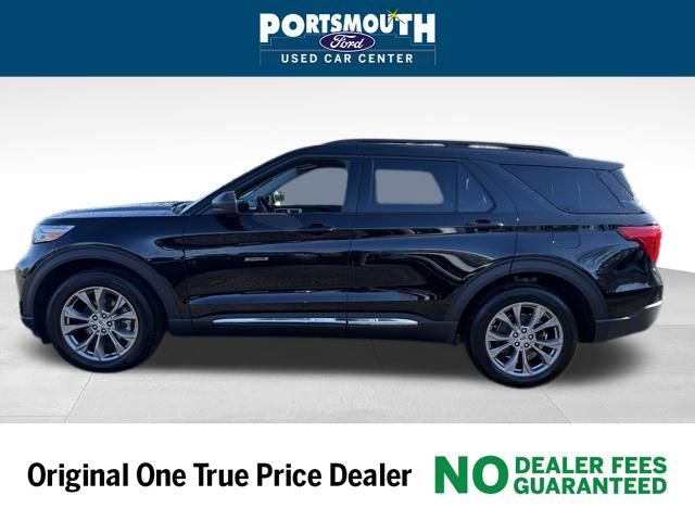 Used 2022 Ford Explorer XLT w/ Equipment Group 202A image 2