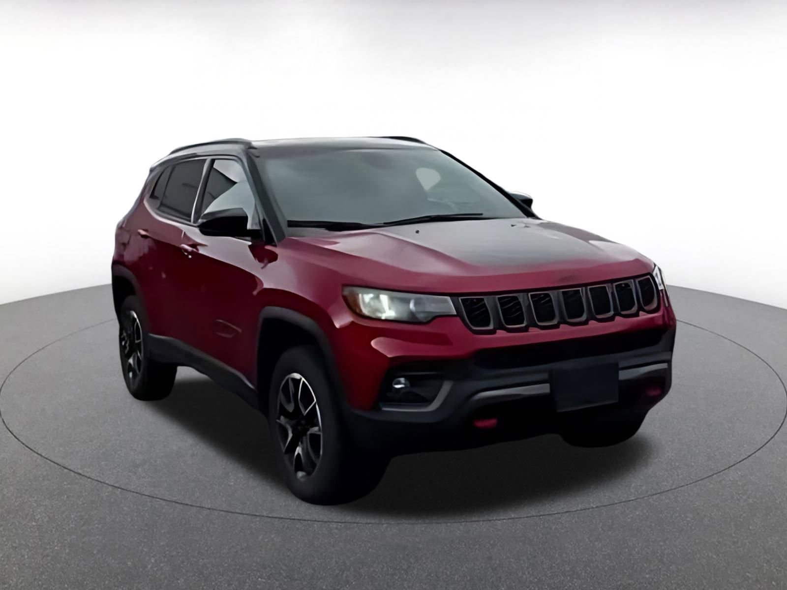 Used 2025 Jeep Compass Trailhawk image 15