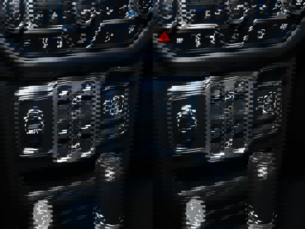 Used 2018 Jeep Wrangler Unlimited Sport S image 27