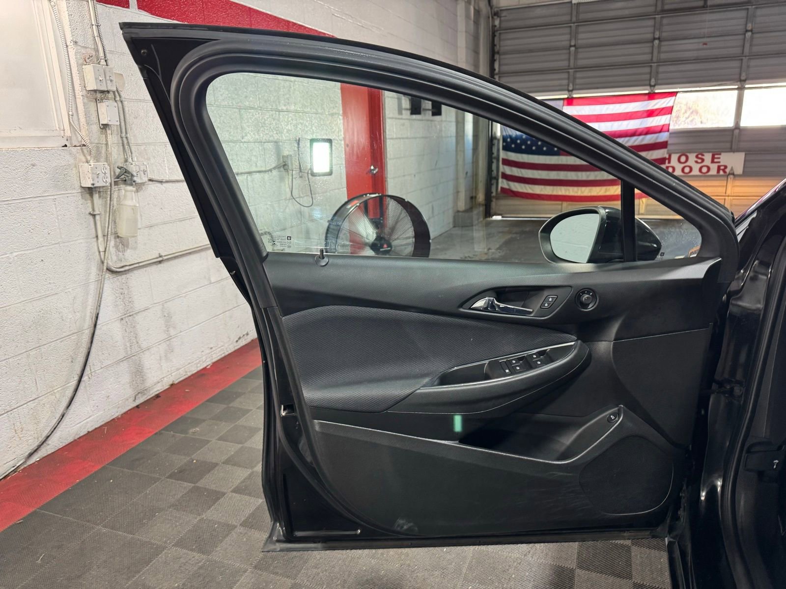 Used 2017 Chevrolet Cruze LS image 11