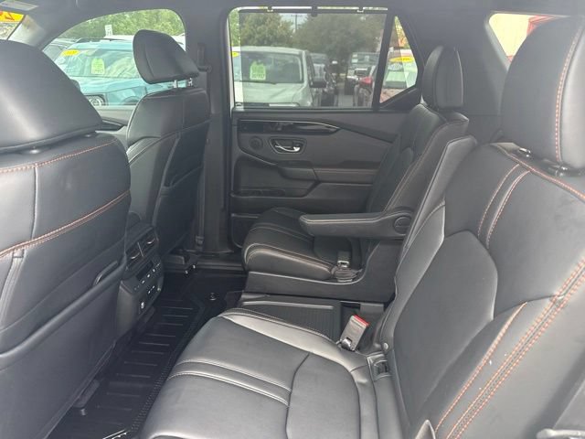 Used 2024 Honda Pilot TrailSport image 13
