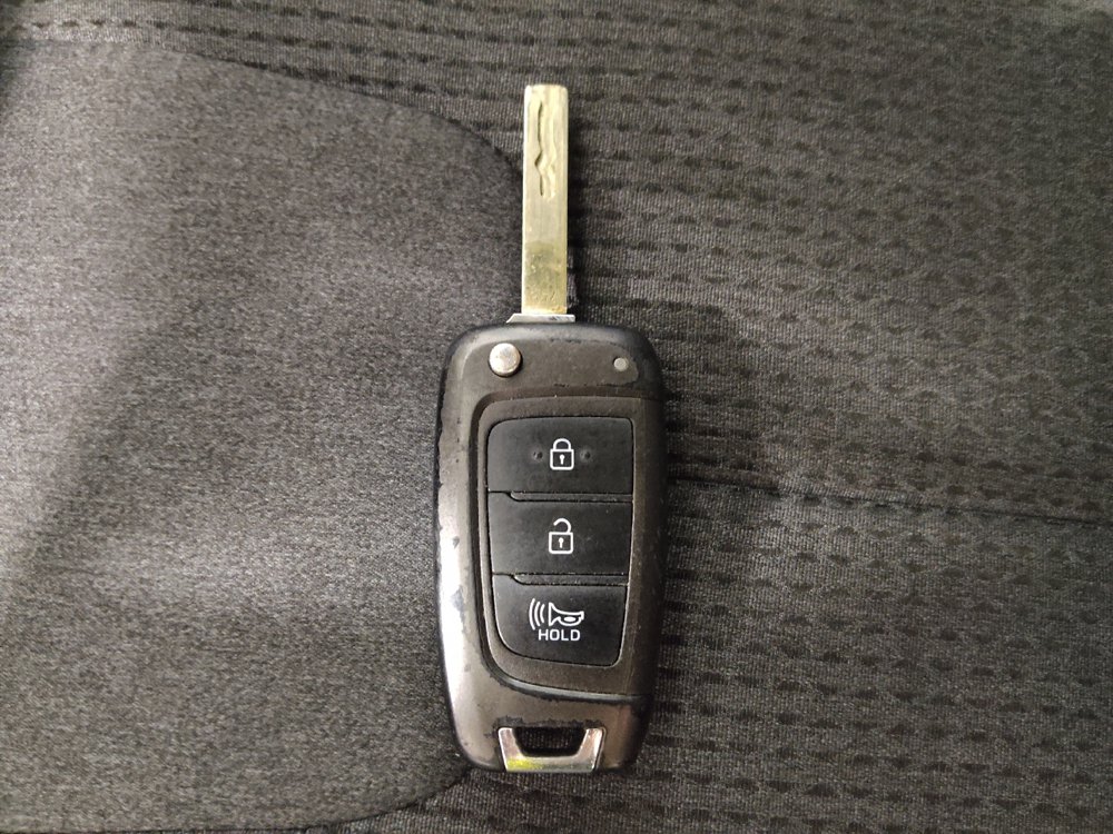 Used 2023 Hyundai Santa Fe SE w/ Cargo Package AWD/4WD image 32