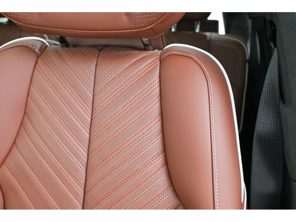 New 2027 Cadillac Vistiq Platinum AWD/4WD image 52