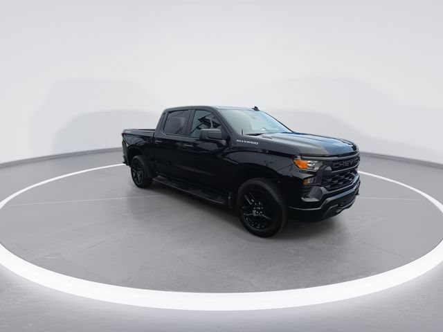 Used 2026 Chevrolet Silverado 1500 Custom AWD/4WD image 2