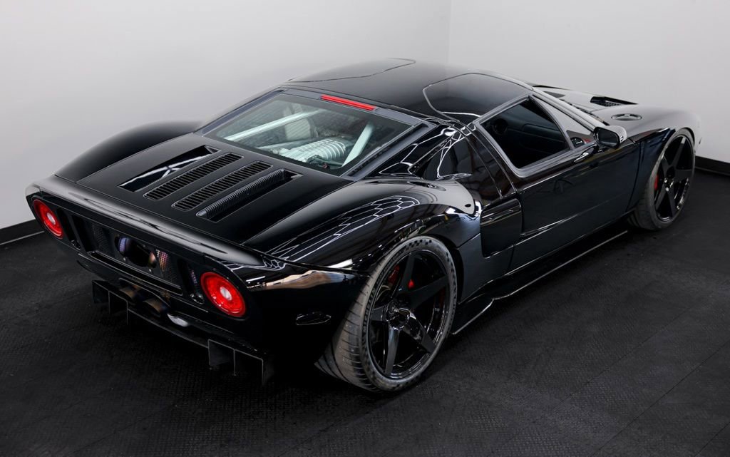 Used 2006 Ford GT image 4