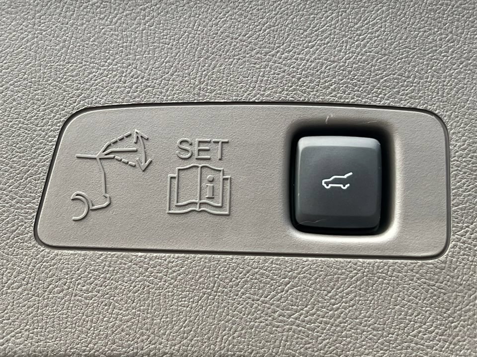 Used 2021 Lincoln Corsair AWD image 35
