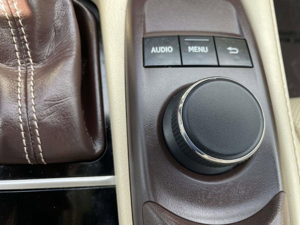 Used 2018 Lexus ES 350 w/ Premier Package image 43