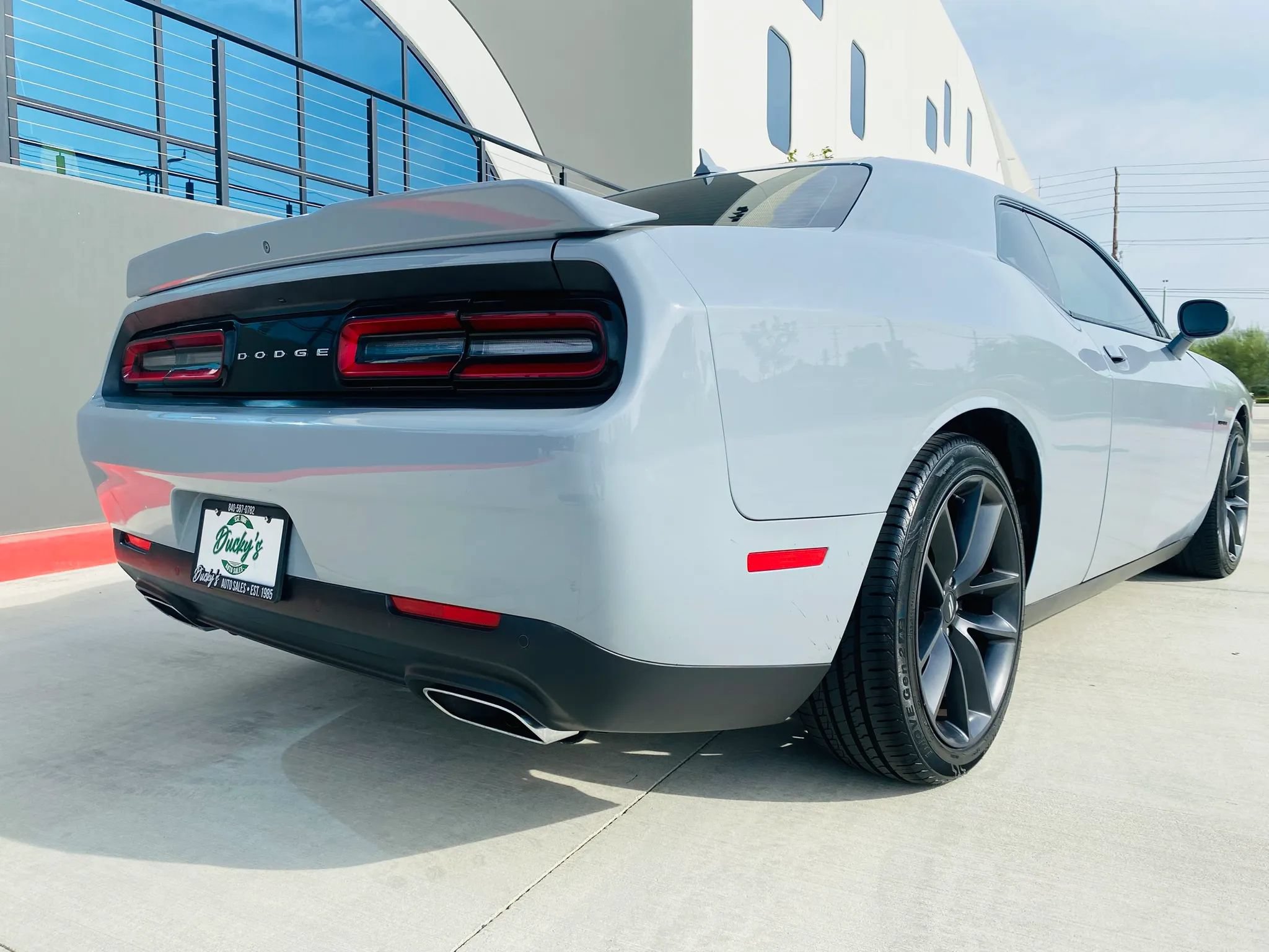 Used 2021 Dodge Challenger R/T w/ Performance Handling Group RWD image 18