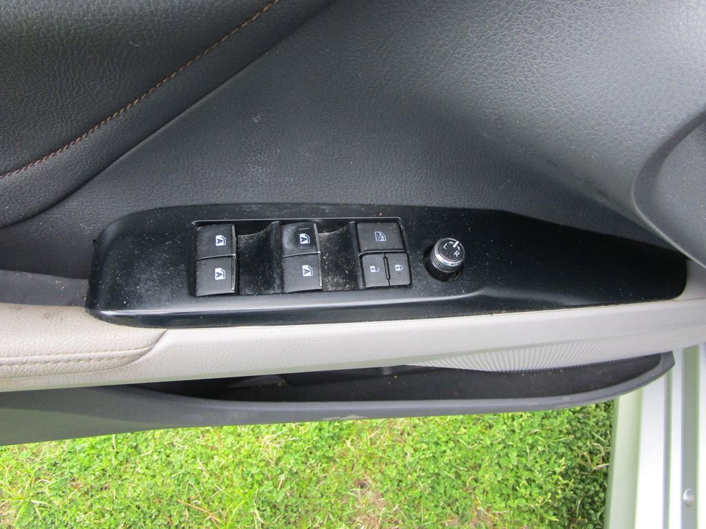 Used 2018 Toyota Camry XLE image 20