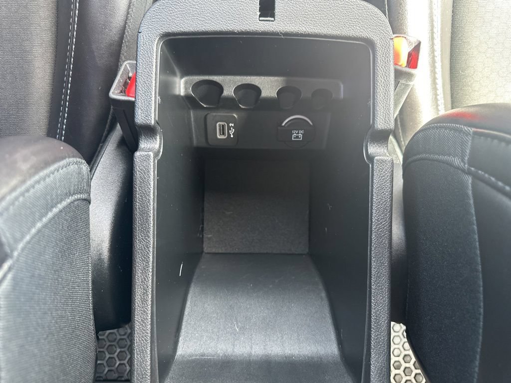 Used 2019 Jeep Cherokee Latitude Plus w/ Comfort/Convenience Group AWD/4WD image 8