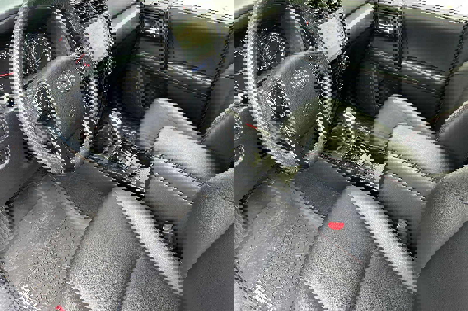 Used 2020 Toyota 4Runner TRD Pro AWD/4WD image 10