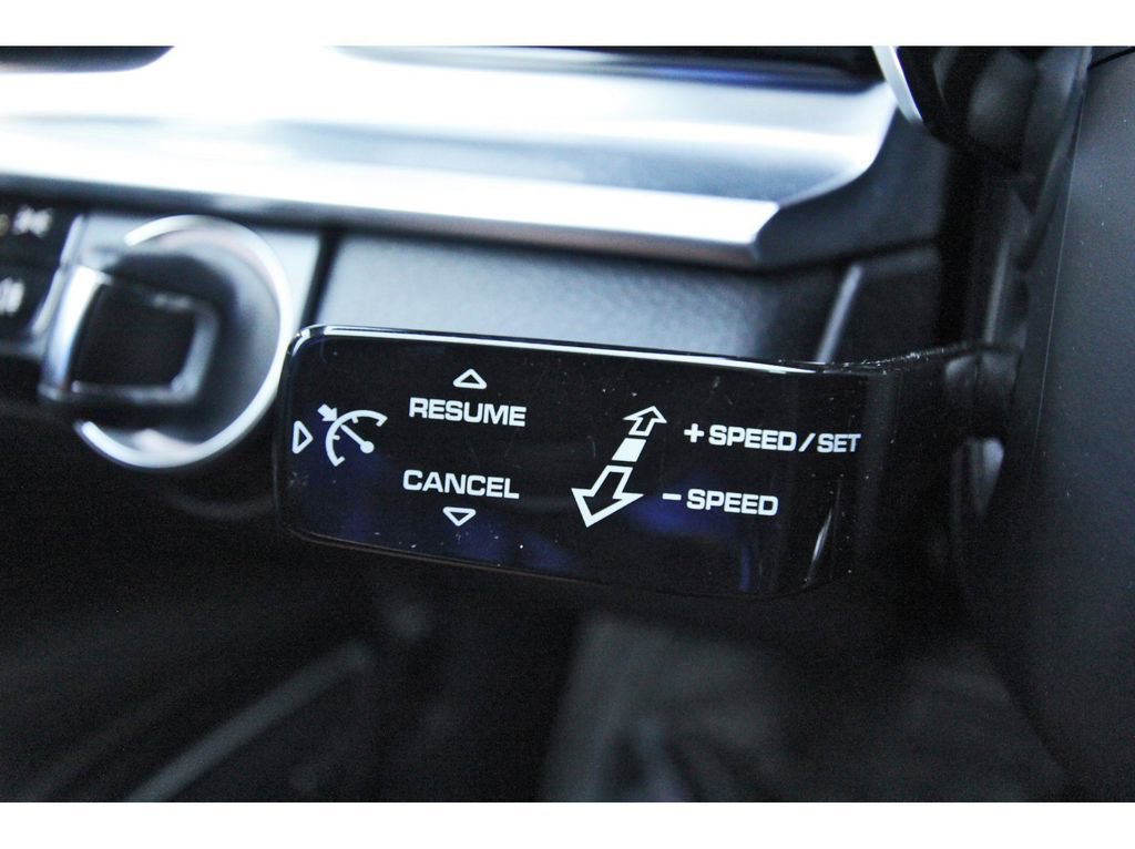 Used 2019 Porsche Panamera 4 image 19