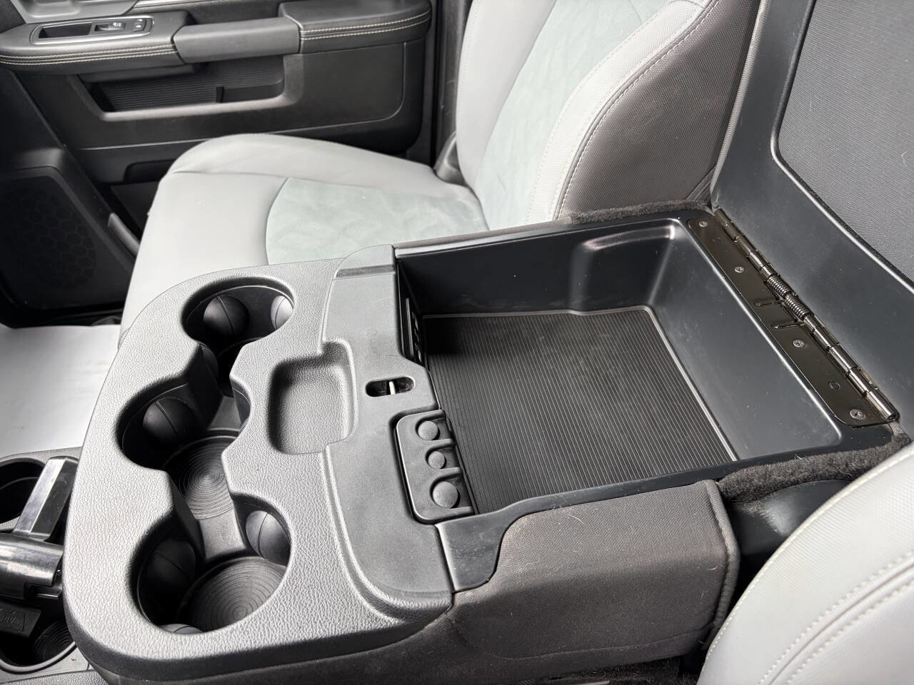 Used 2018 RAM 2500 Power Wagon w/ Luxury Group image 26