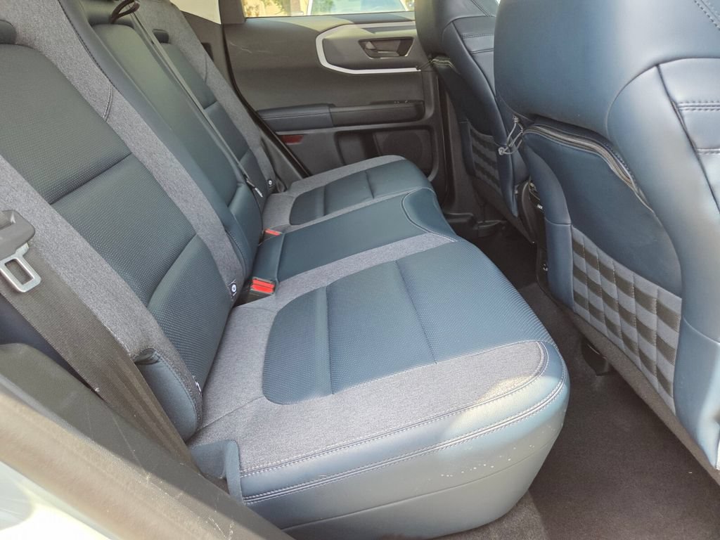 Used 2022 Ford Bronco Sport Outer Banks AWD/4WD image 17