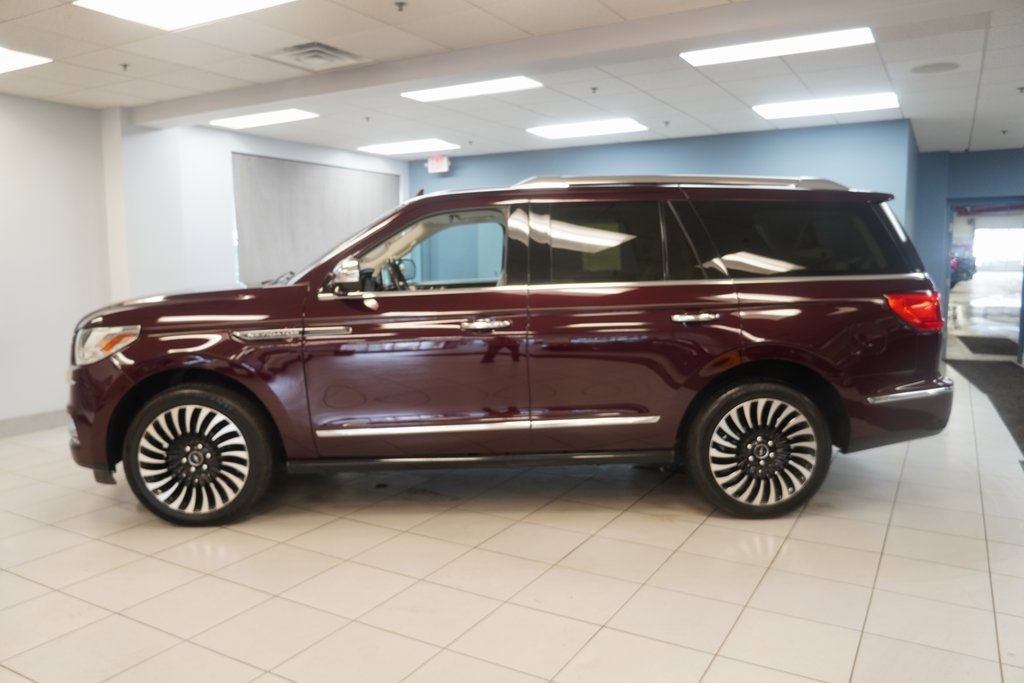 Used 2018 Lincoln Navigator Black Label image 2