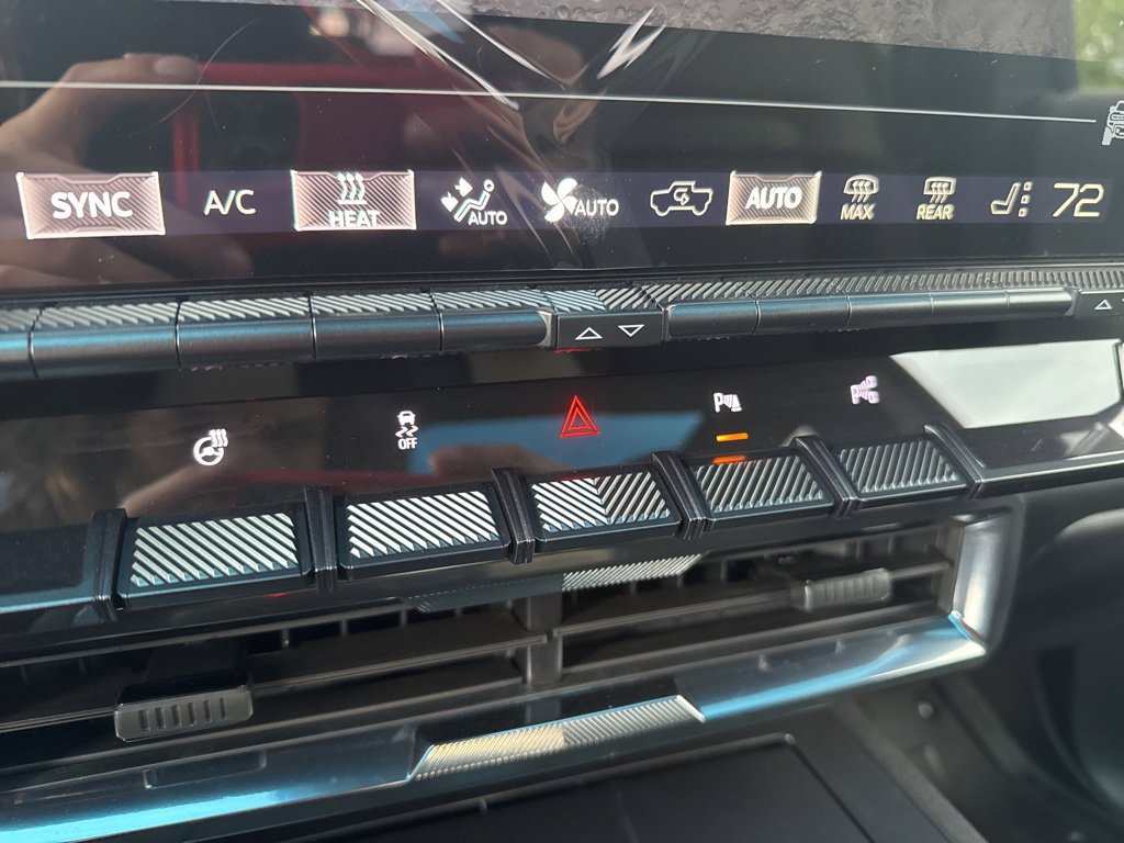 New 2026 GMC Hummer EV 4x4 Crew Cab image 32