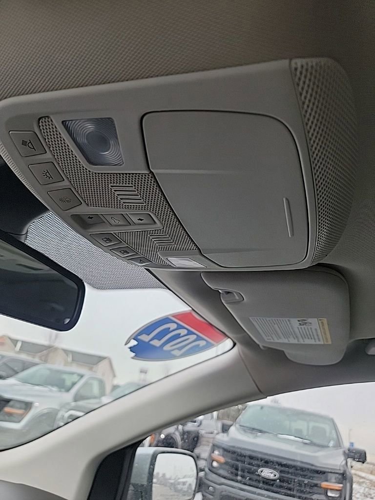 Used 2022 Ford Edge Titanium image 48