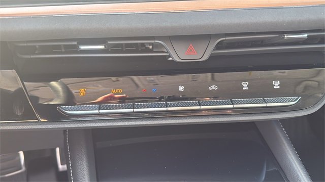 Certified 2025 Buick Envision Sport Touring image 20