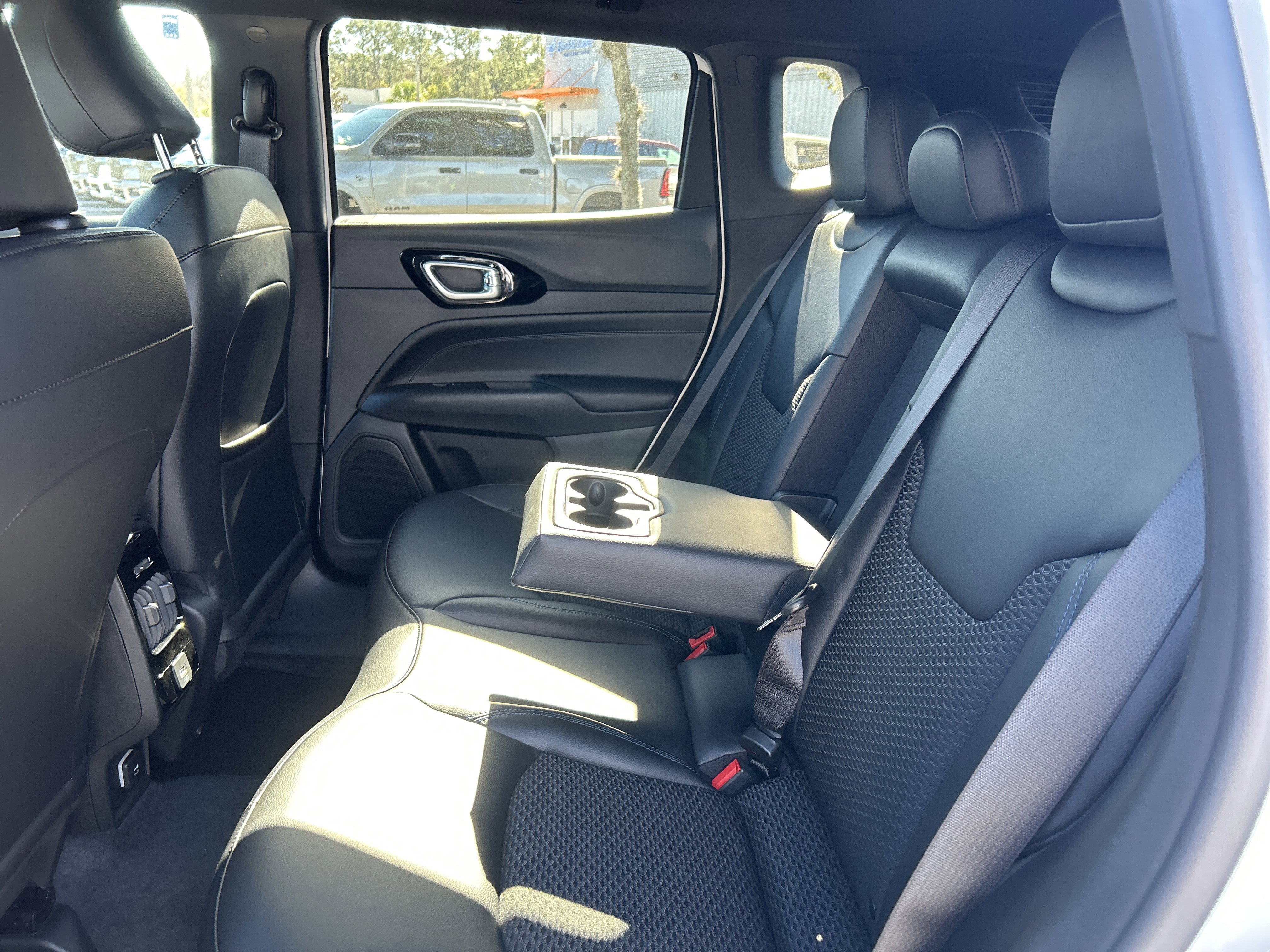 New 2026 Jeep Compass Latitude image 52