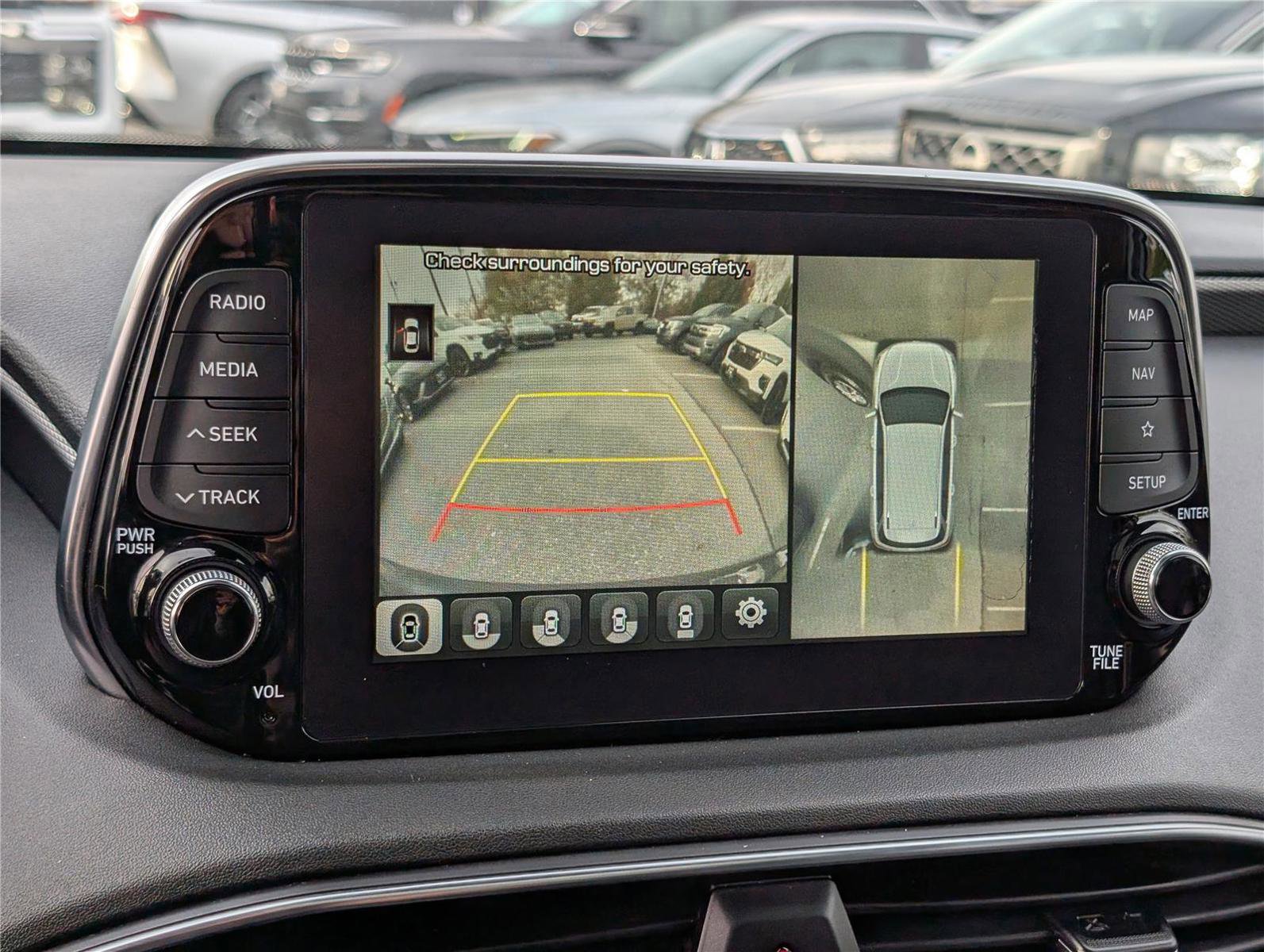 Used 2020 Hyundai Santa Fe Limited image 31