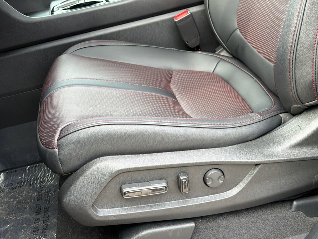 New 2026 Honda Pilot Black Edition image 8