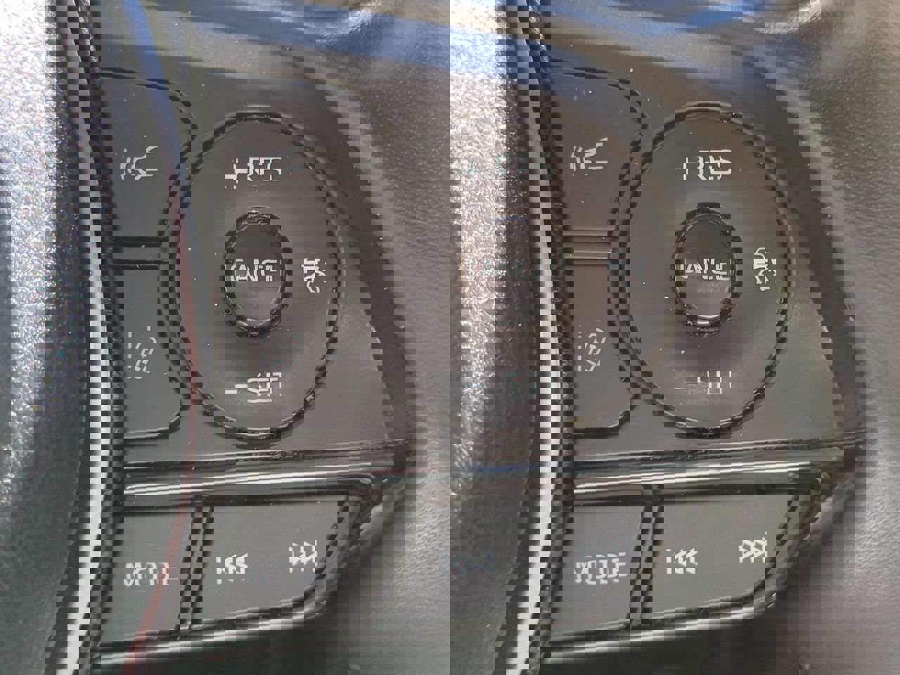 Used 2021 Toyota Venza Limited w/ Advanced Technology Package image 27