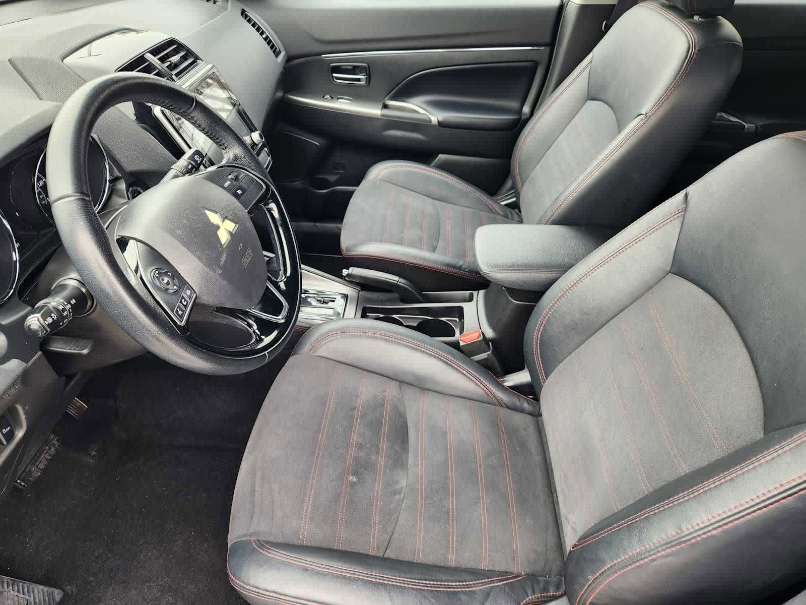 Used 2022 Mitsubishi Outlander Sport SE FWD image 12