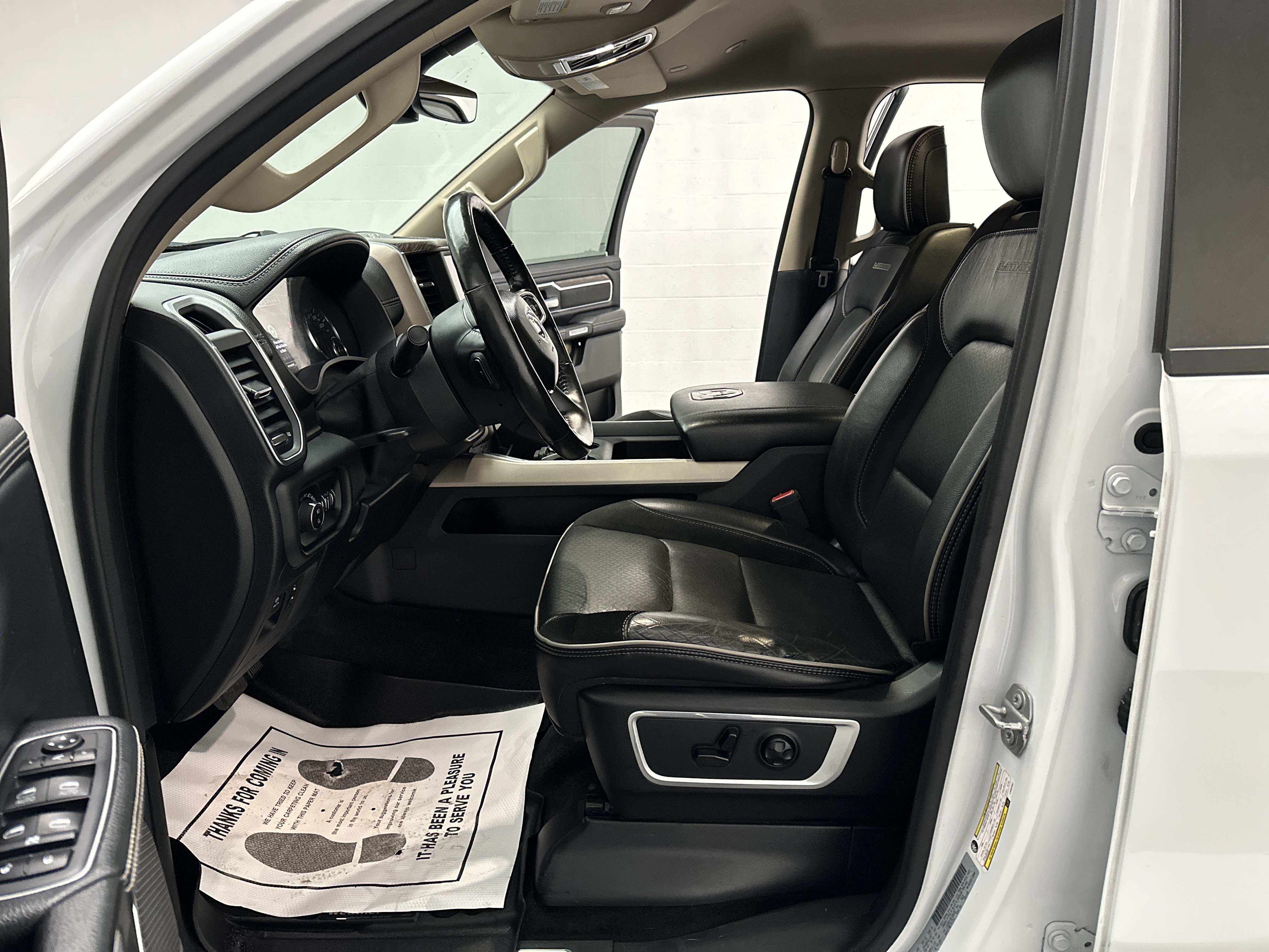 Used 2020 RAM 1500 Laramie AWD/4WD image 18