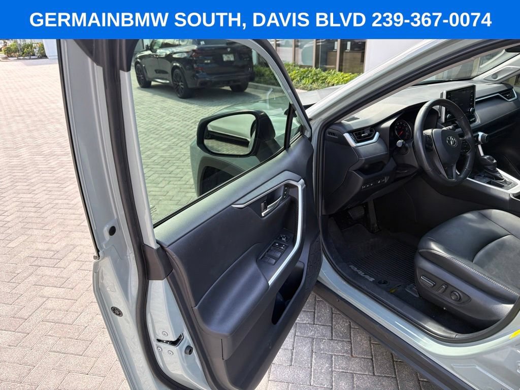 Used 2021 Toyota RAV4 XLE Premium FWD image 9