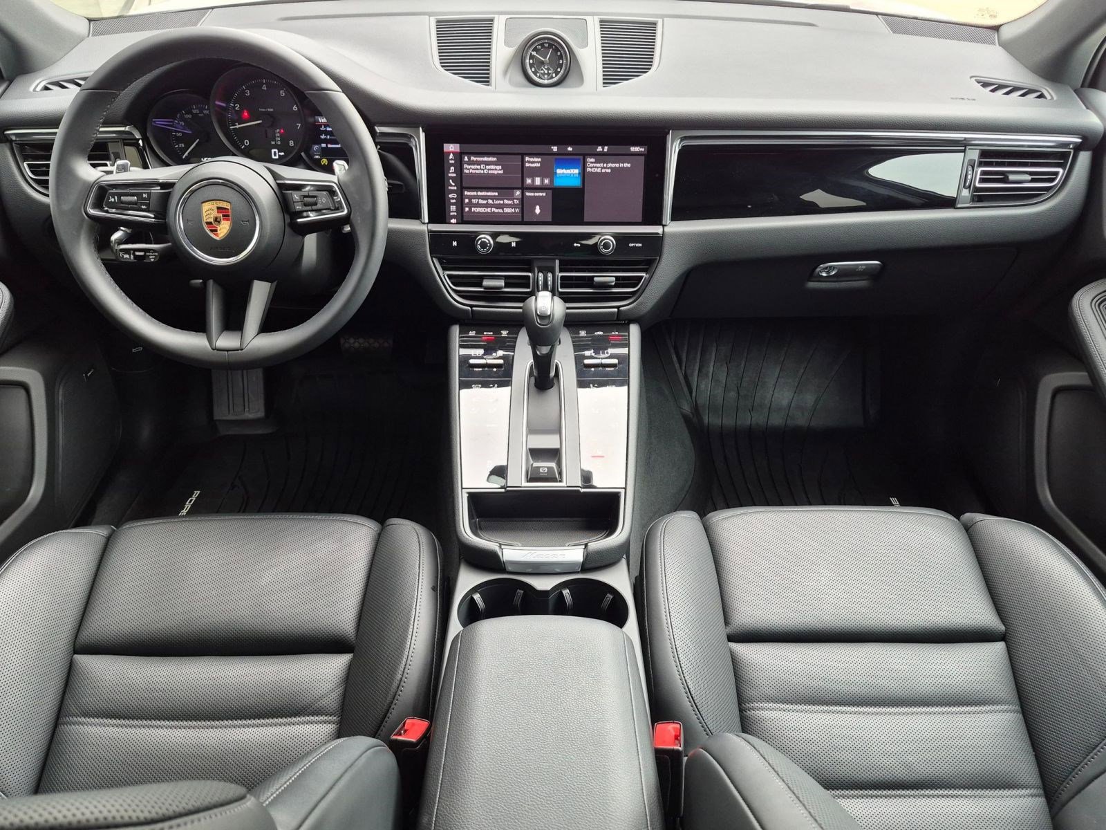 Certified 2026 Porsche Macan AWD/4WD image 22