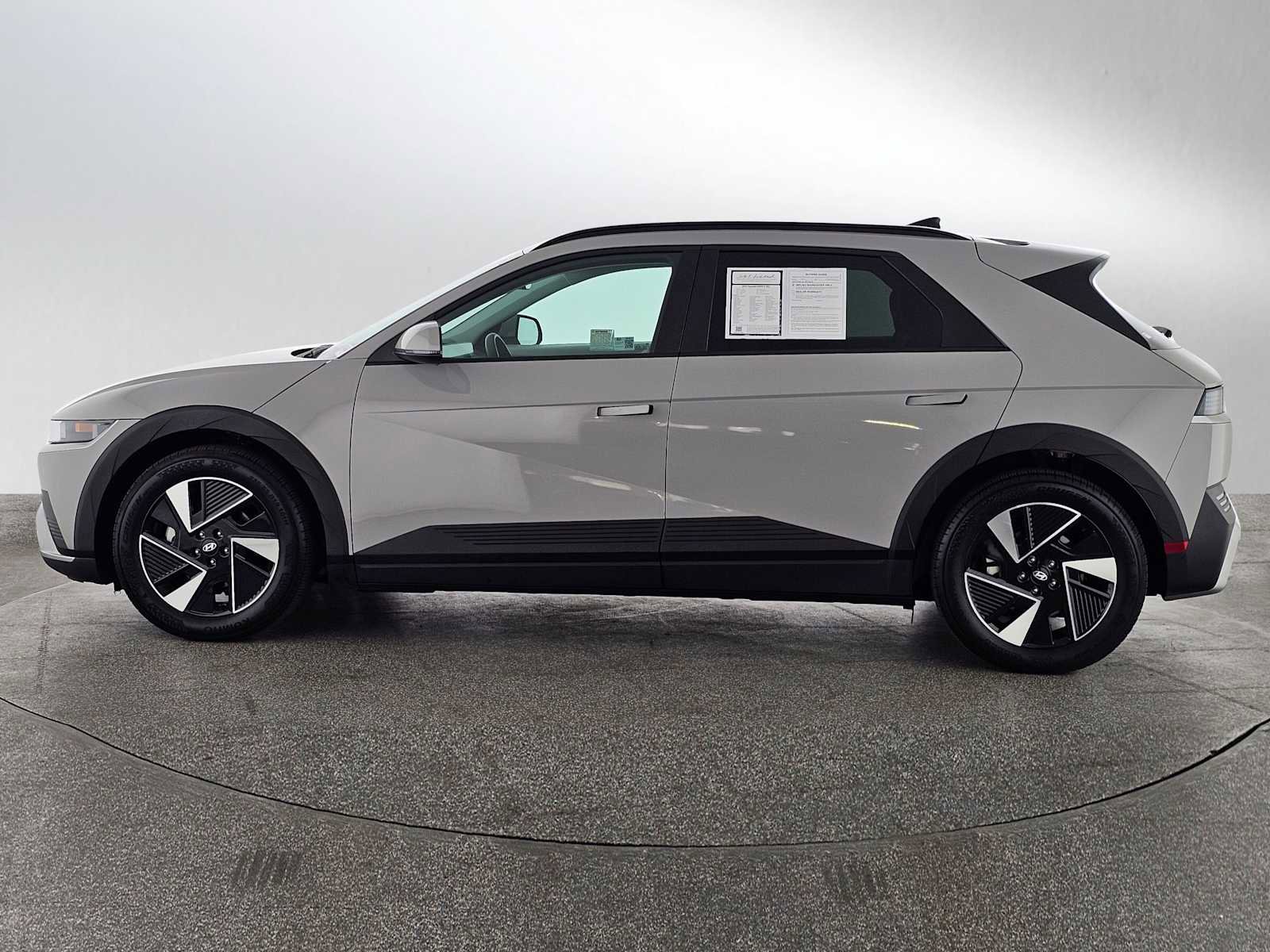 Used 2025 Hyundai Ioniq 5 SEL RWD image 6