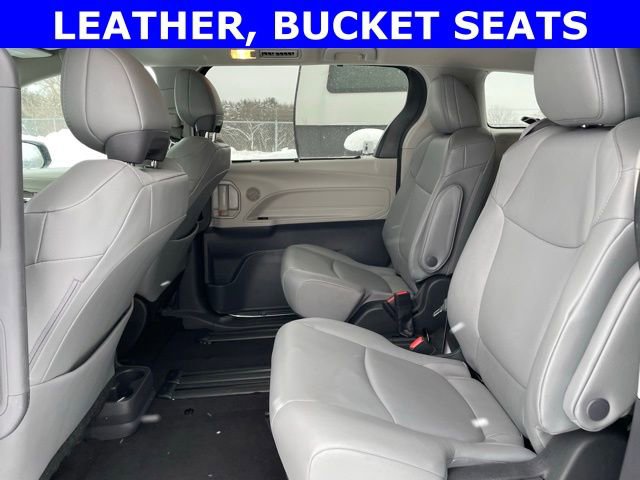 Used 2024 Toyota Sienna XLE image 25
