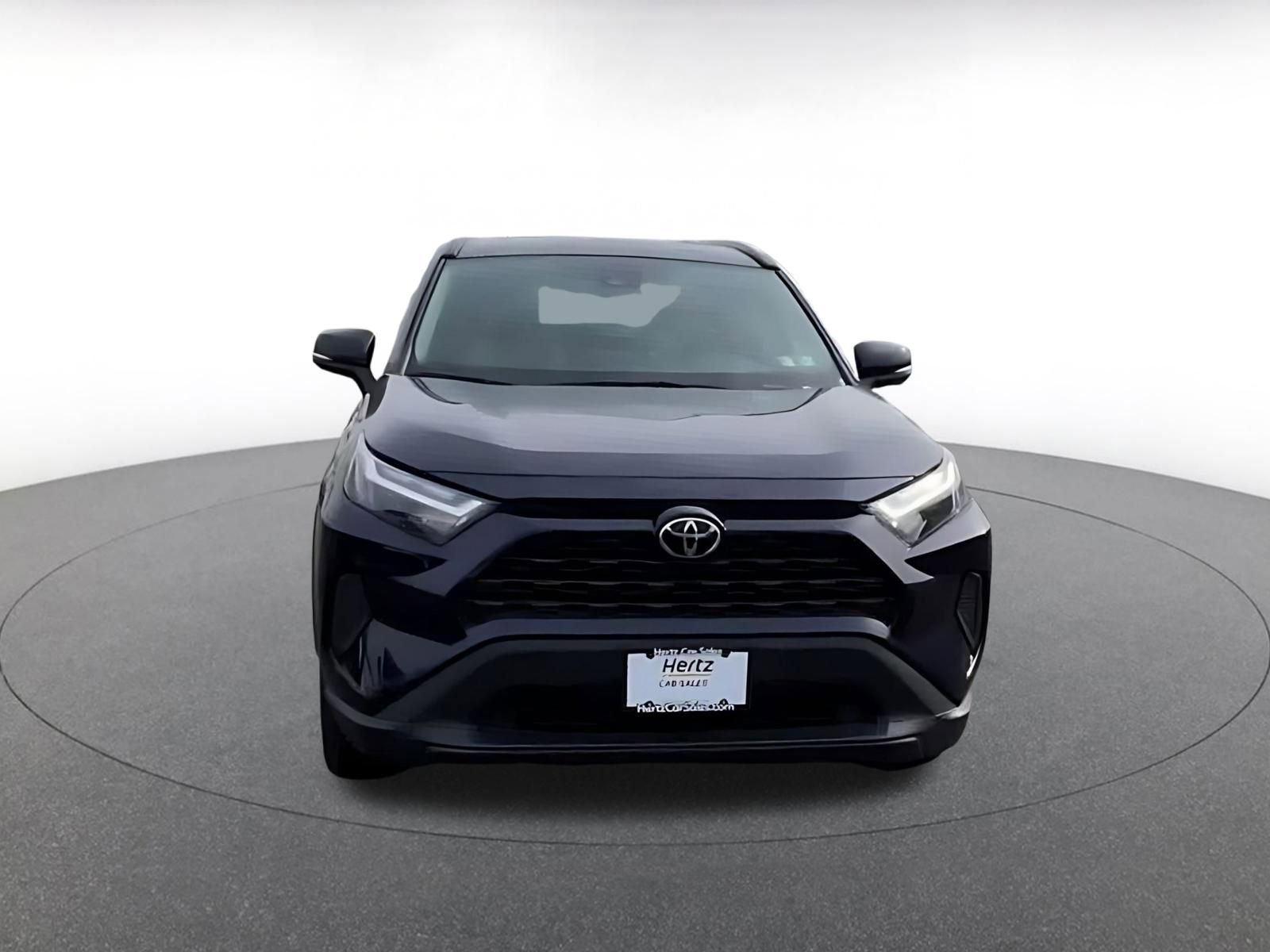 Used 2025 Toyota RAV4 XLE image 5