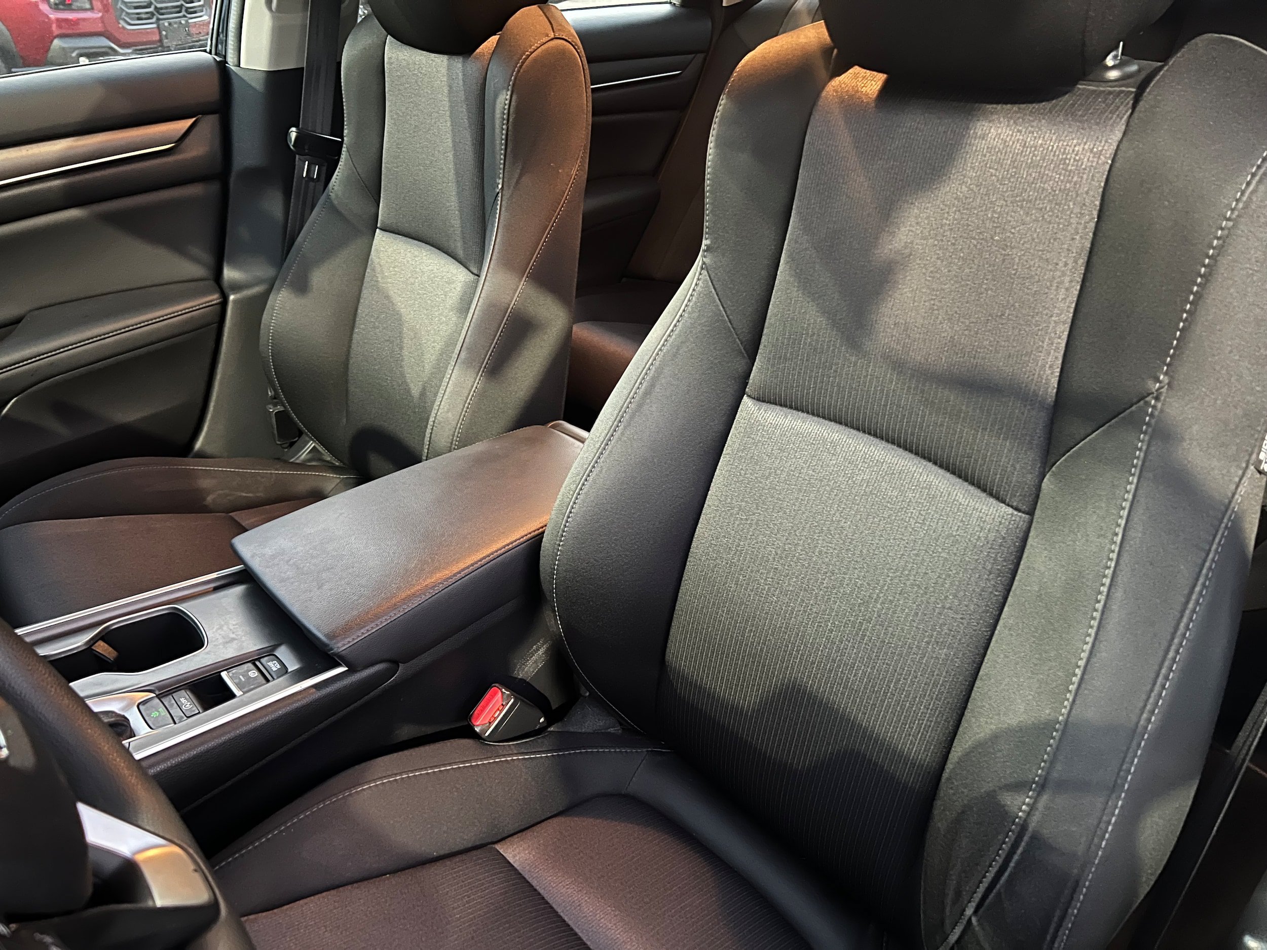 Used 2022 Honda Accord LX image 16