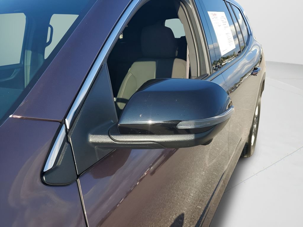 Used 2025 GMC Acadia Elevation image 21