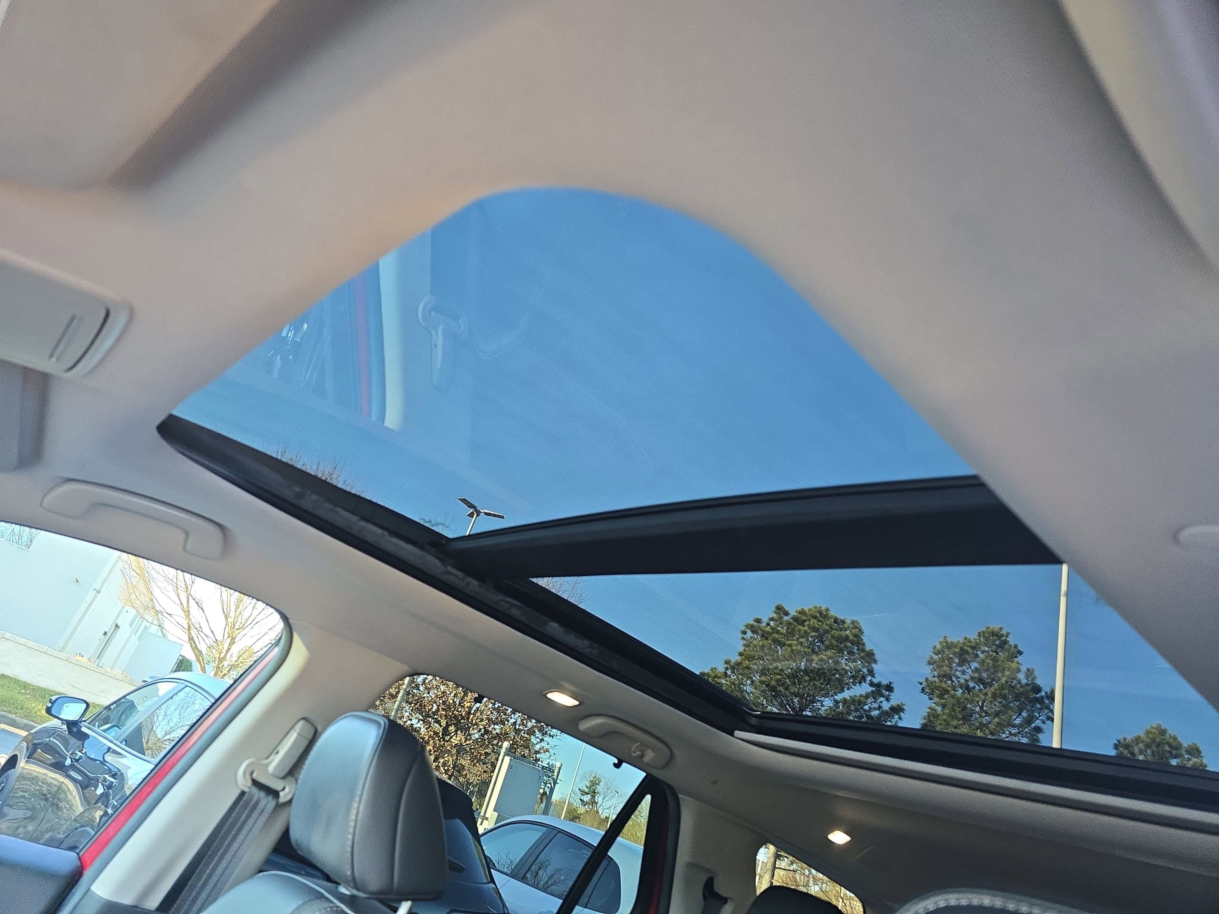 Used 2024 Honda Pilot Touring image 32