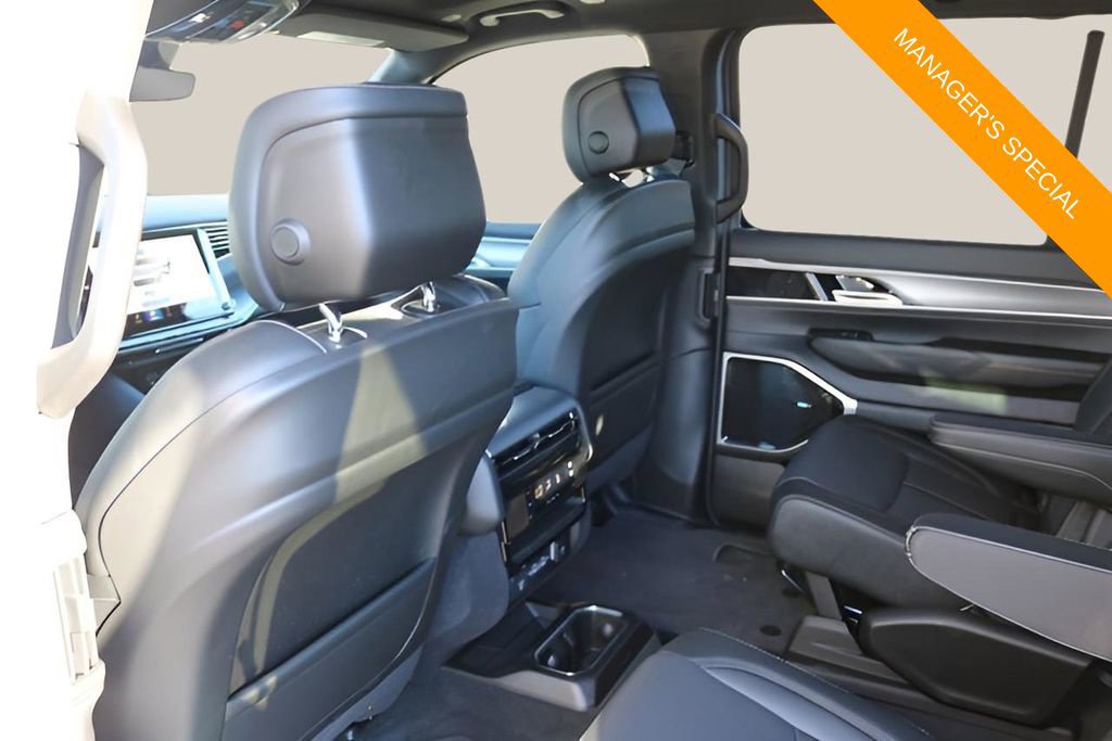 New 2026 Jeep Grand Wagoneer L Limited AWD/4WD image 14