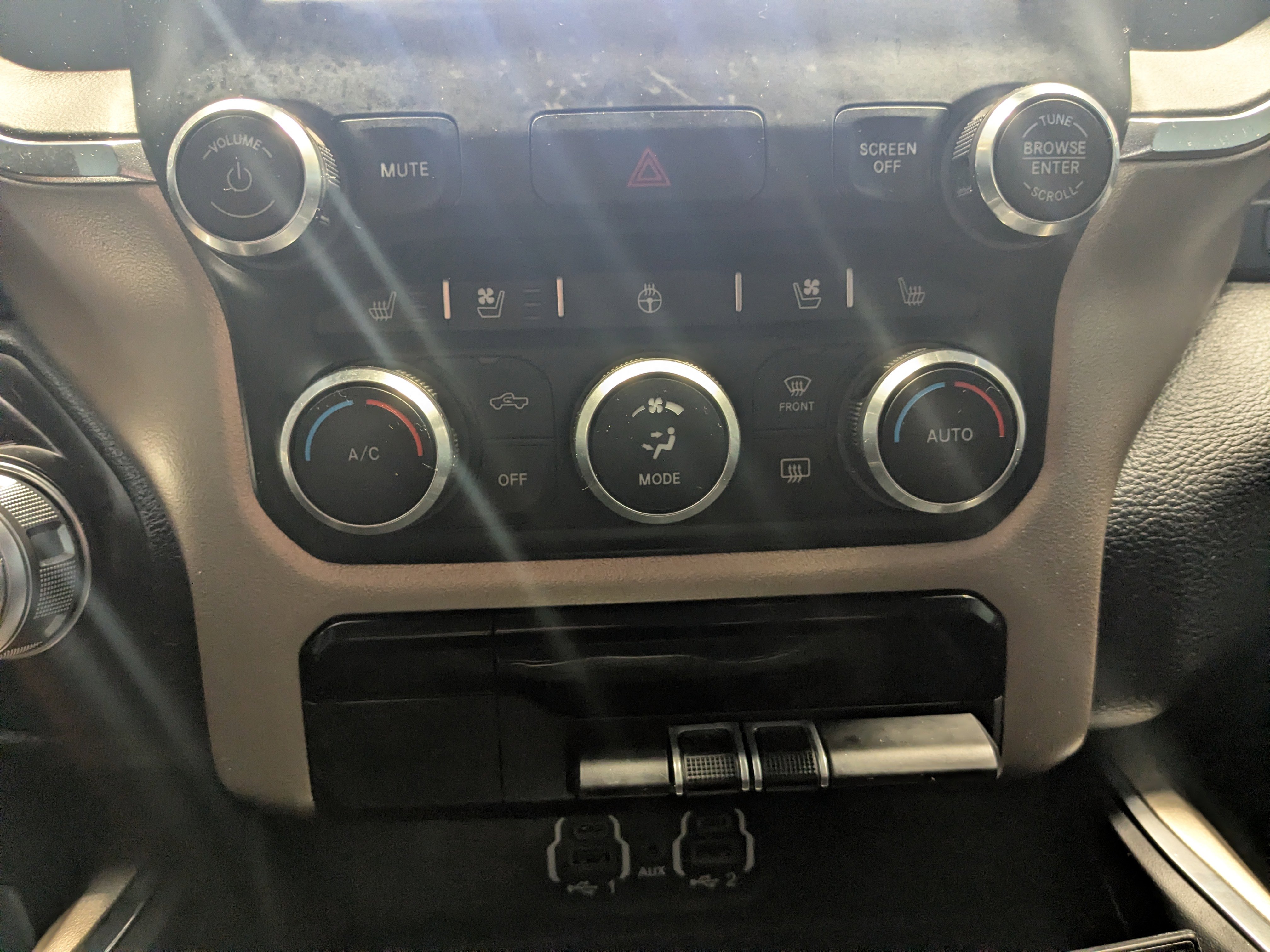 Used 2021 RAM 1500 Laramie image 21