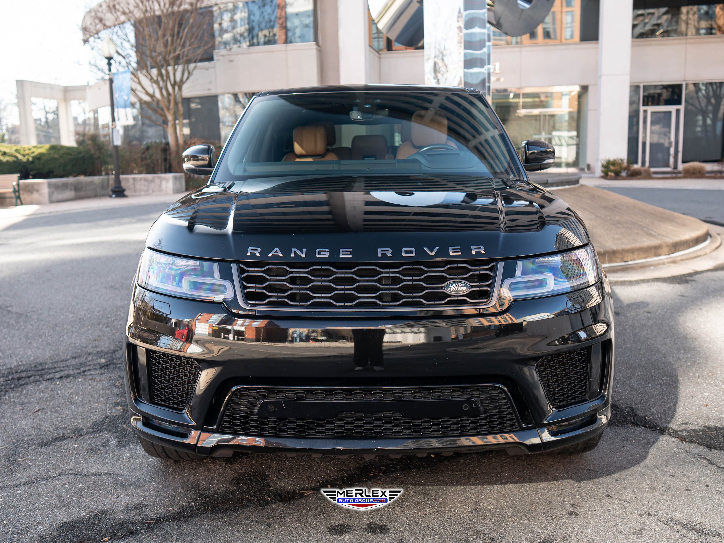 Used 2019 Land Rover Range Rover Sport Supercharged AWD/4WD image 2
