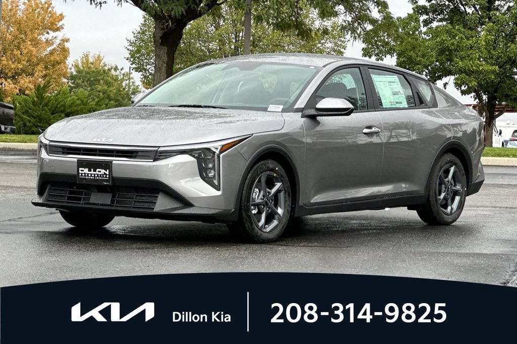 New 2026 Kia K4 FWD image 11