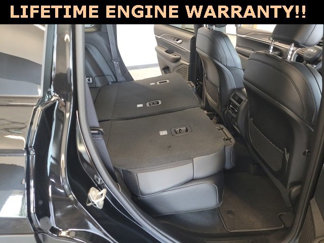 New 2025 Jeep Grand Cherokee Limited w/ Black Appearance Package image 37