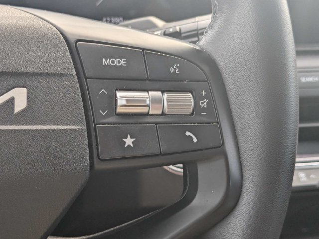 Certified 2025 Kia K4 EX FWD image 23
