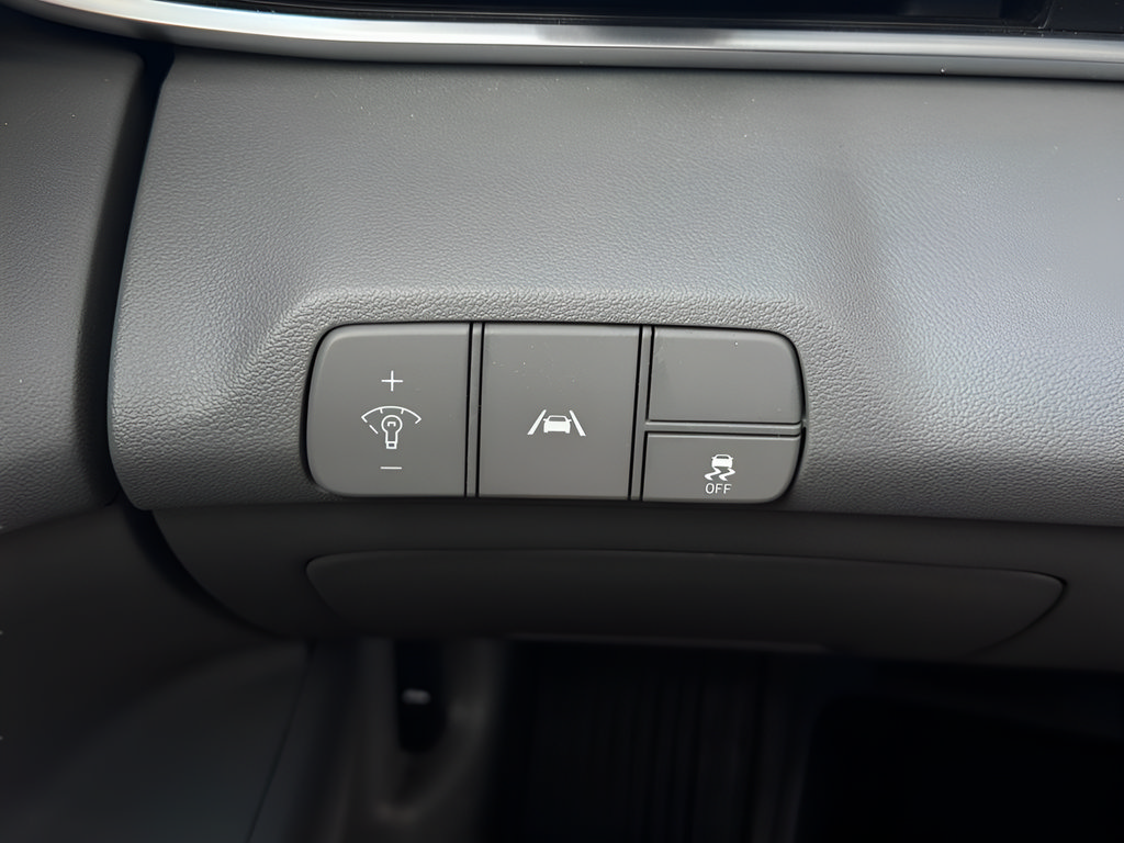 Used 2023 Hyundai Elantra SEL w/ Convenience Package FWD image 19