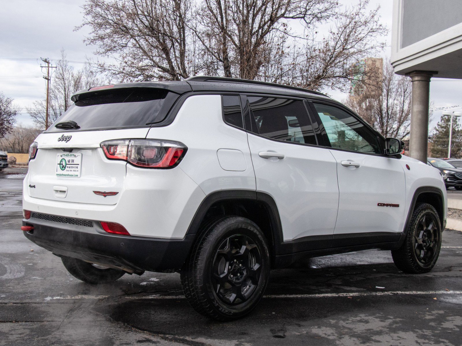 Used 2023 Jeep Compass Trailhawk image 7