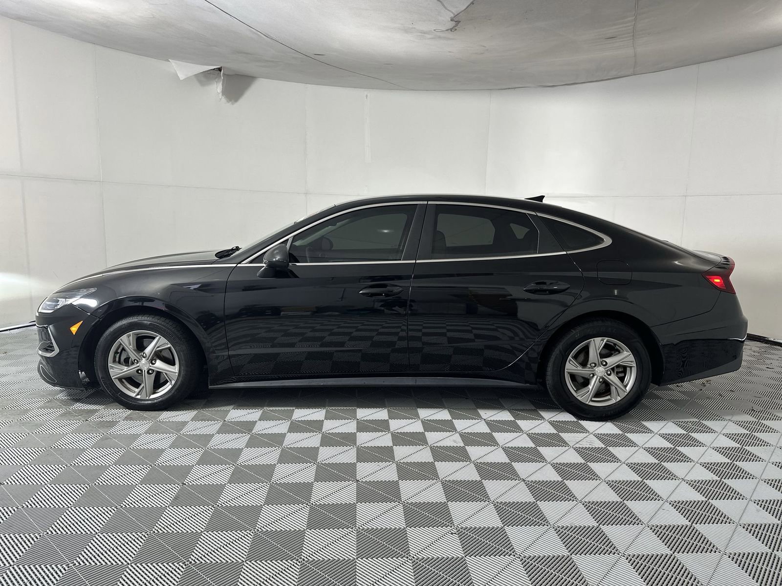 Used 2020 Hyundai Sonata SE FWD image 5